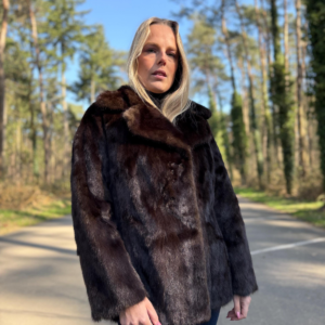 Saga Mink Fur Jacket Coat, Medium Size, Real Mink Fur in Natural Brown, Luxuriously Soft and Elegant, Vintage Rare Find, Real Fur Jacket, Mink